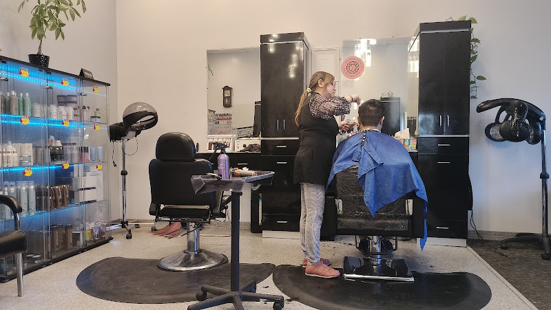 SparkleShine Salon 1