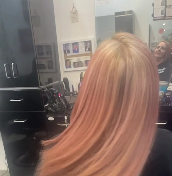 SparkleShine Salon 4