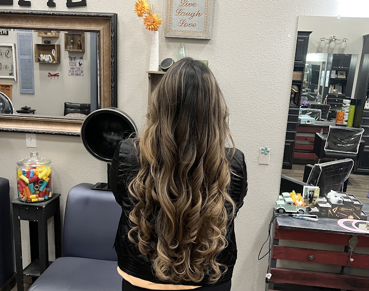 Vintage Styles Salon 4