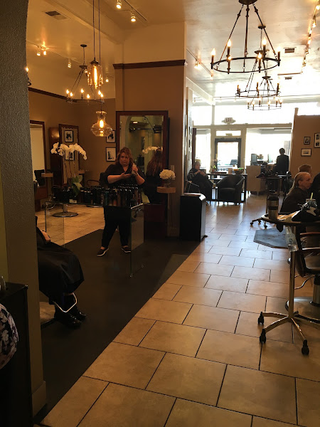 Tangles Salon & Spa 4