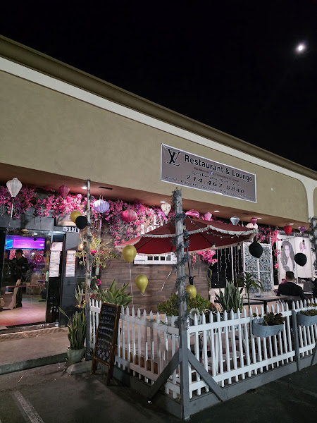 LV RESTAURANT & LOUNGE 4