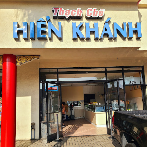 Thạch Chè Hiển Khánh