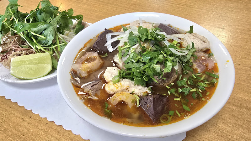 Hương Giang Restaurant 4