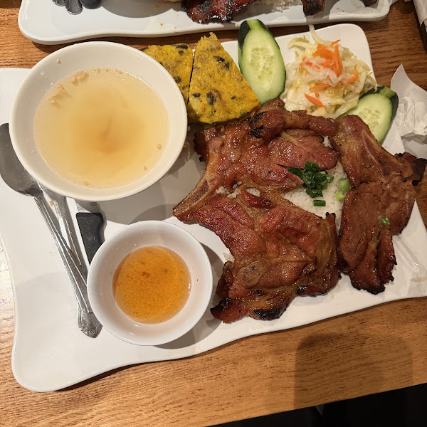 Cơm Tấm Xì Gòn 4