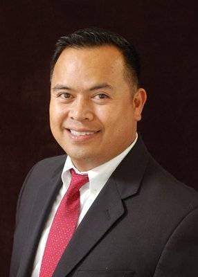 Ron Hernandez, DDS 4