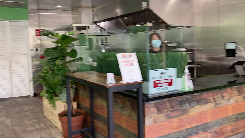 Banh Mi & Bowl 2