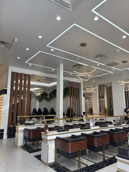 Lux Nail Spa - Nail Salon Westhimer Houston TX 4