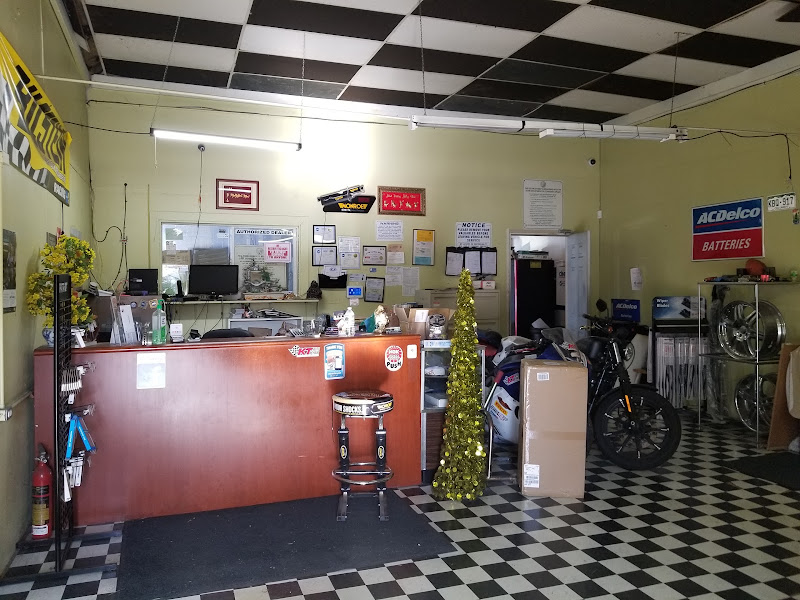 KT Auto Repair Center 3