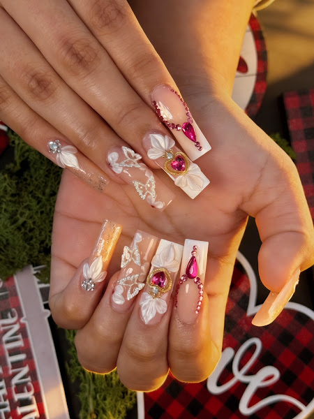 D’Limo Nail Lounge 3