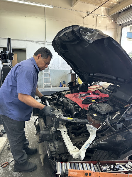 Family Auto Repair 3