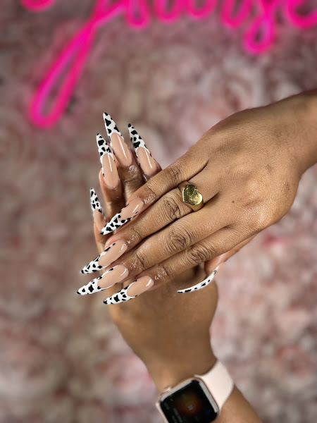 Le Bijou Nails and Spa (10% Off New Customers) 4