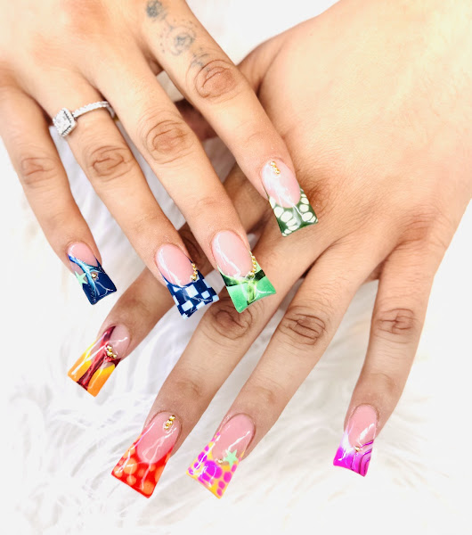 LUVISH NAILS LOUNGE 1
