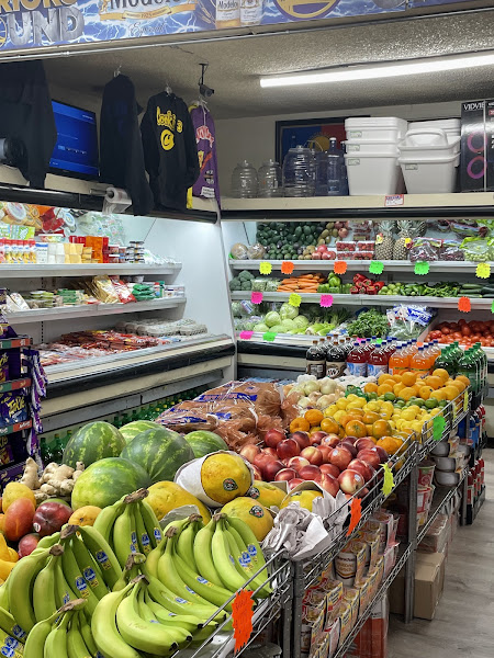 La Grande Market 3
