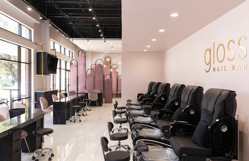 Gloss Nail Bar 1