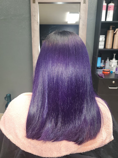 Mercy Hairstylist Beauty Salon 3