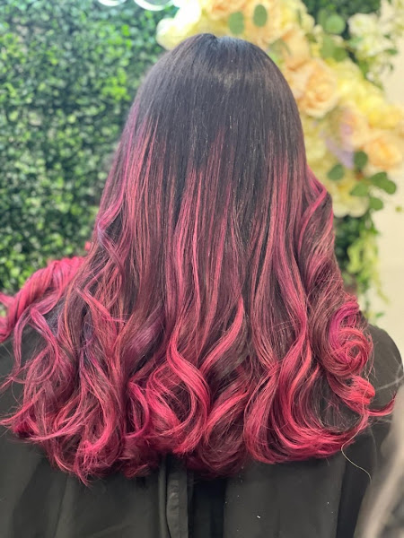 S.R. Beauty Salon 3