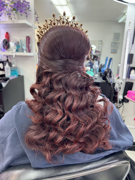Elegancia Latina Beauty Salón 4