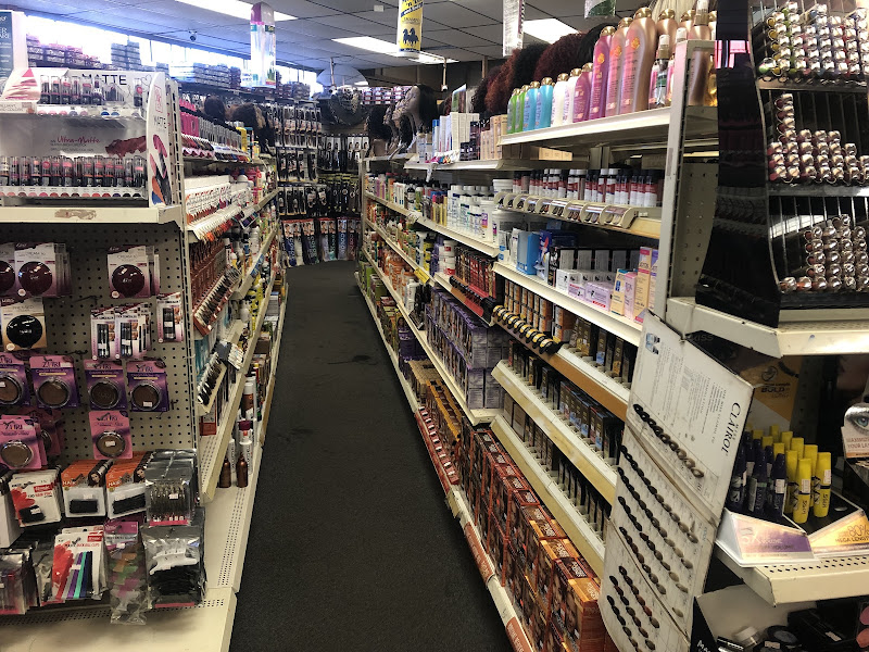 Lyna's Beauty Depot 4