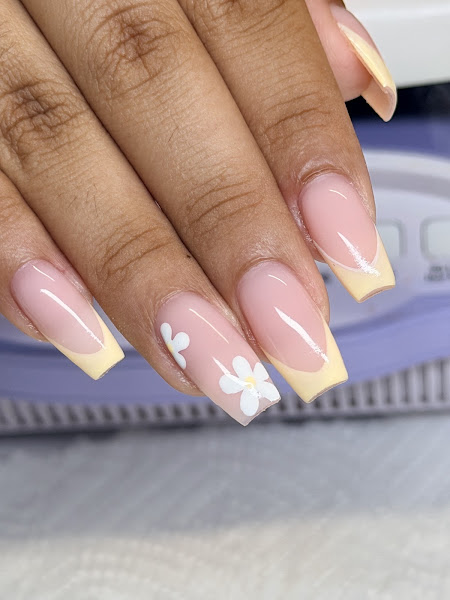 Mayca Nails Studio 3