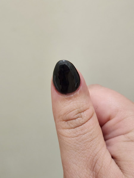 Queen Nails 2