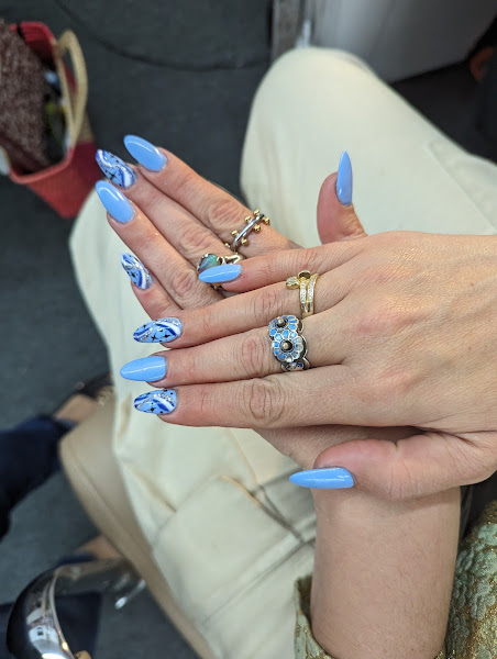 Queen Nails 3
