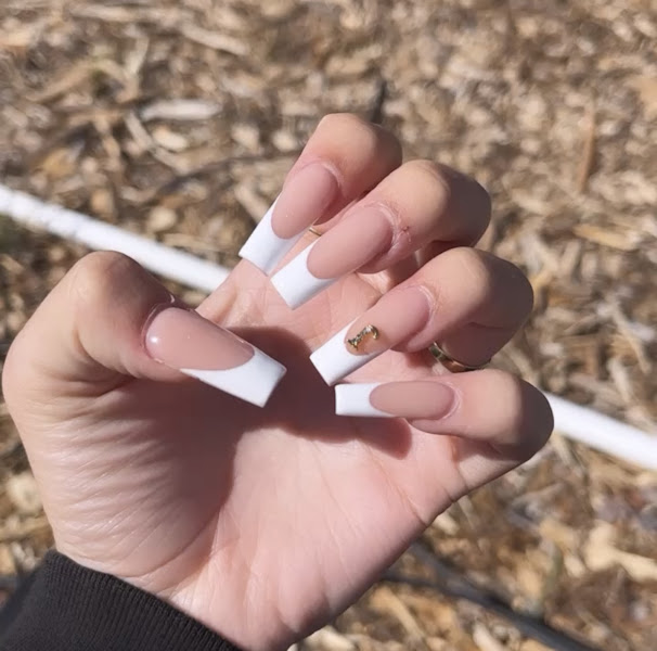 Long nails 3