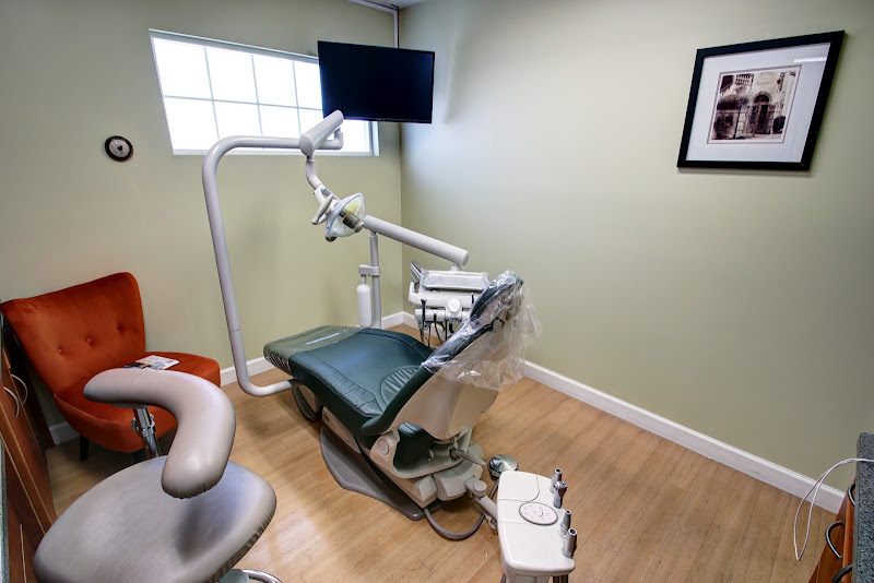 Dr. Guneet Alag DDS