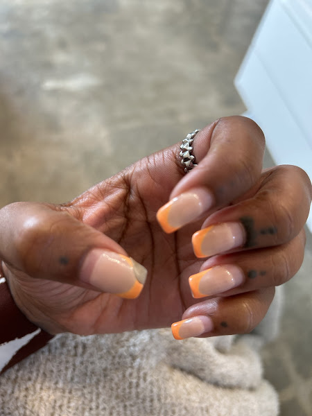 Fizz Nail Lounge 3