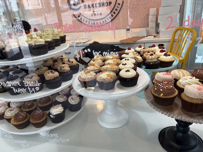 Cupcakin Bake Shop 3