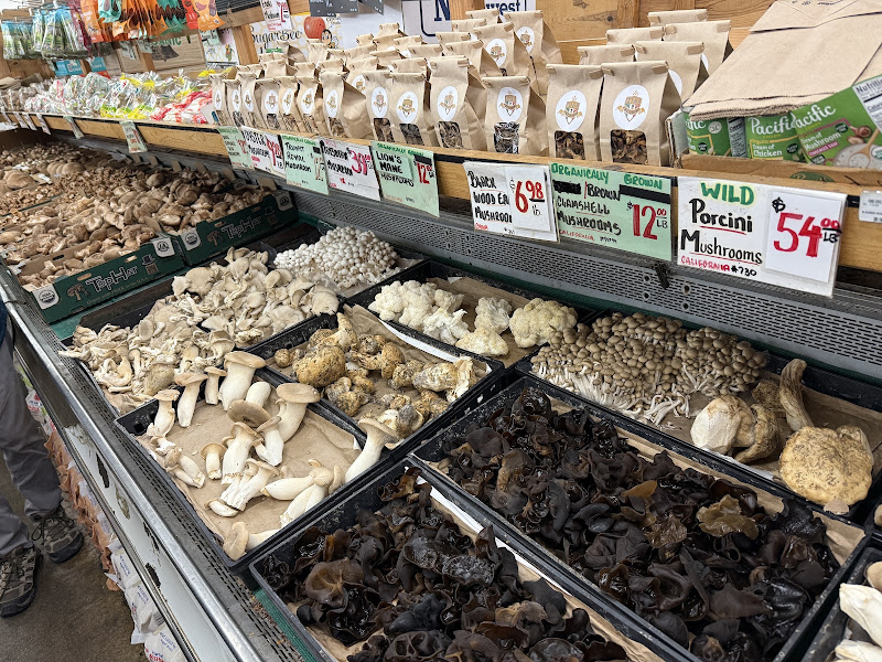 Monterey Market 4