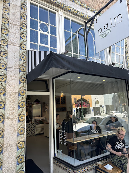 Palm Açai Café
