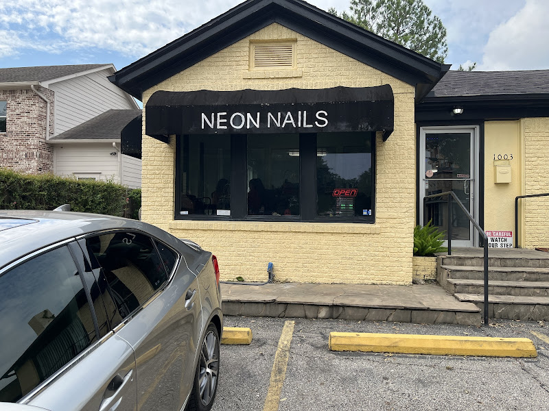 Neon Nail 3
