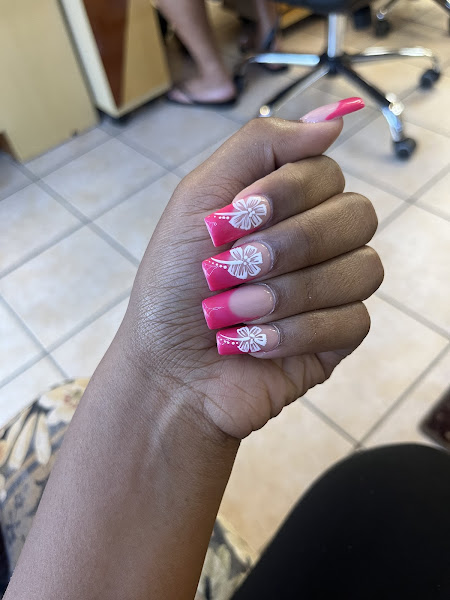 Queen Of The Day Nail and Spa 1