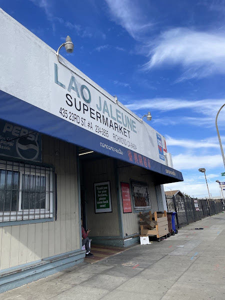 Lao Jaleune Supermarket