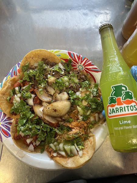 El Manantial Tacos 2