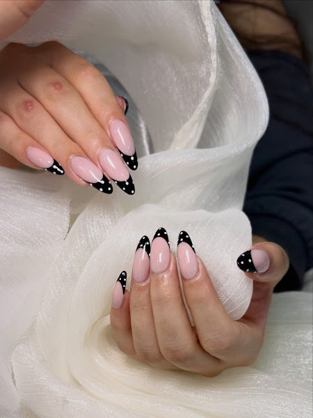 Spa Nails & Hair 3