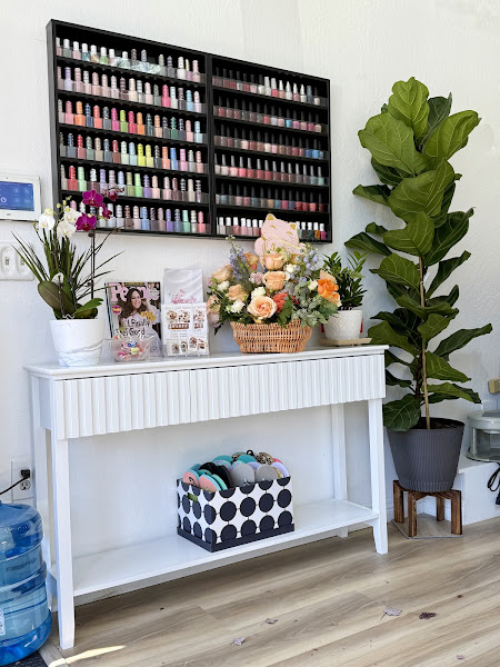 Kay’s Nail Salon 3
