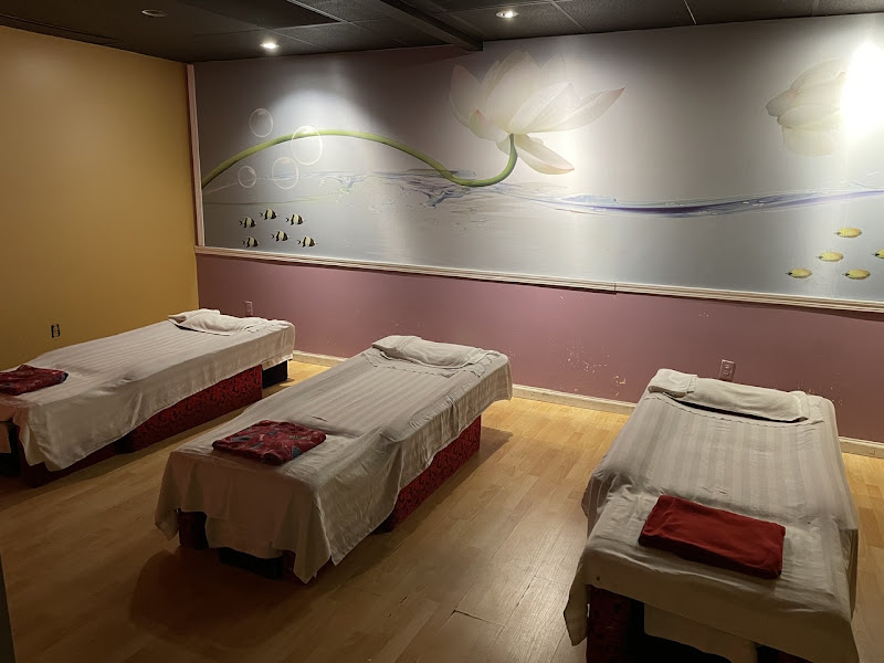 Golden Island Massage