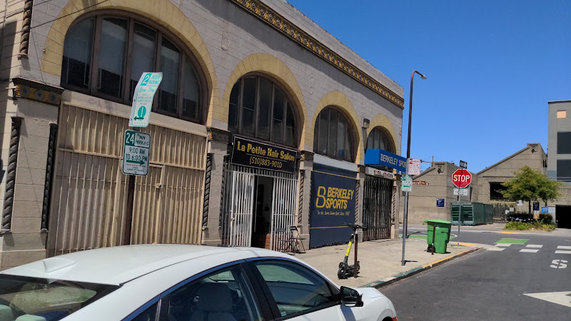 La Petite Hair Salon 3