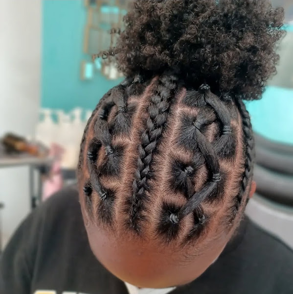 Mi Gente Dominican Salon 3