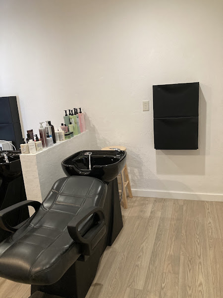 Dale Oxley Hair Salon