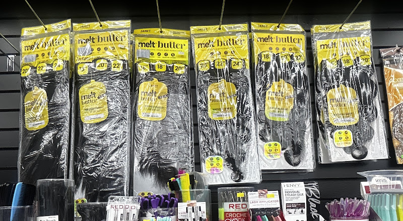 Queens Finest Beauty Supply 4