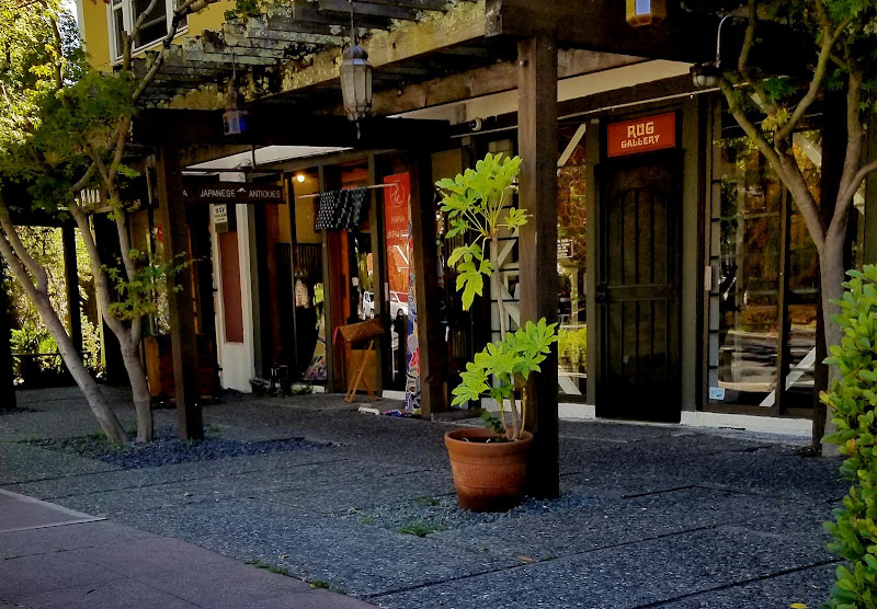 Hana Design & Antiques 2