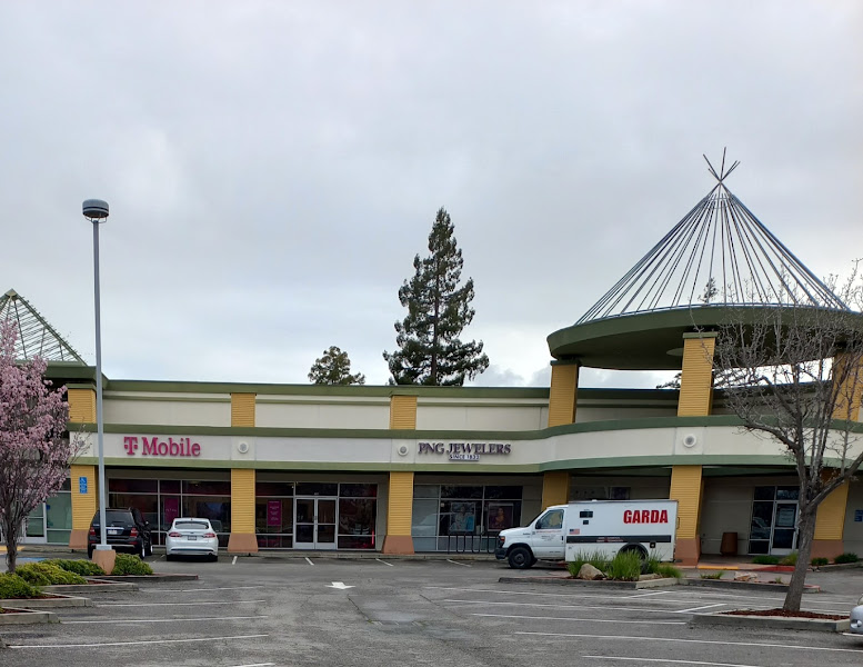 PNG Jewelers Inc 4
