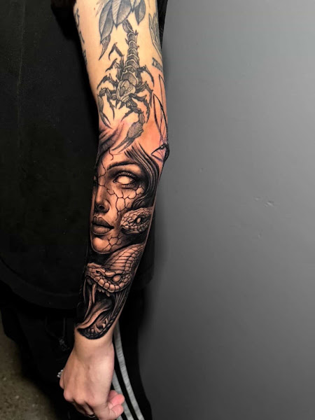 Cleopatra INK Tattoo & Piercing Berkeley Studio 5