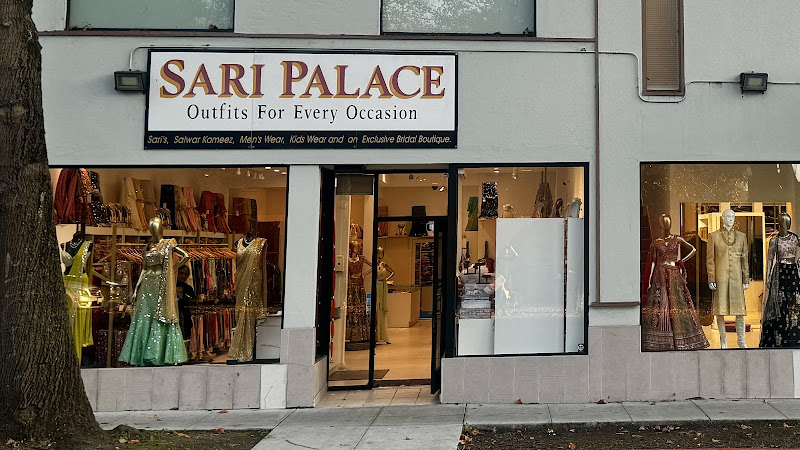 Sari Palace