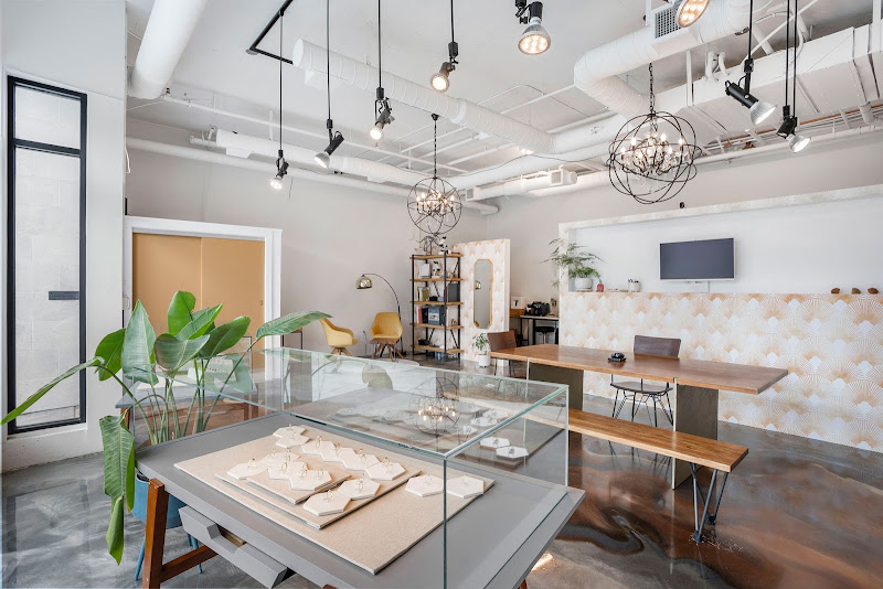 D&H Jewelers 3