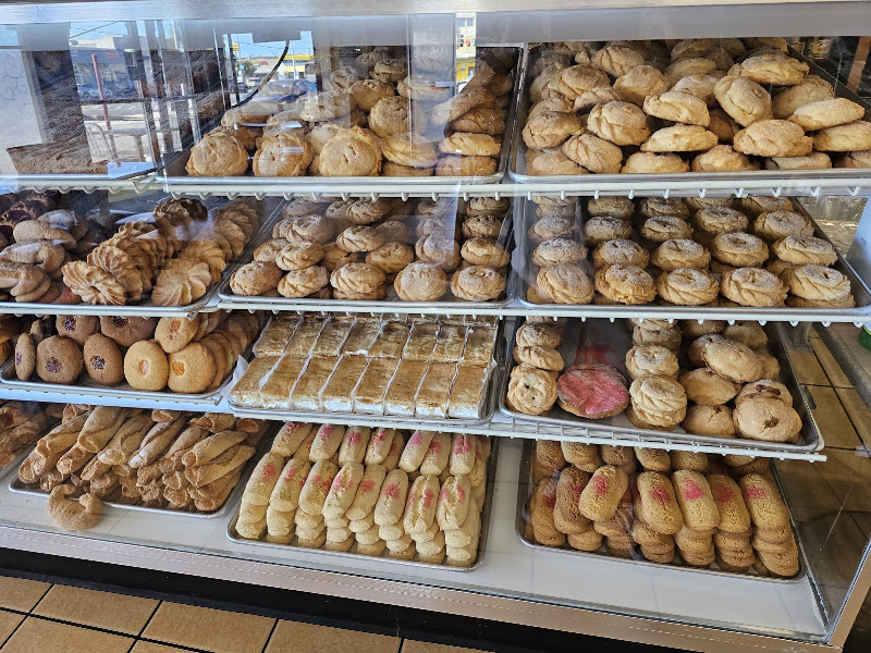 Las Pacitas Salvadorean Bakery 3