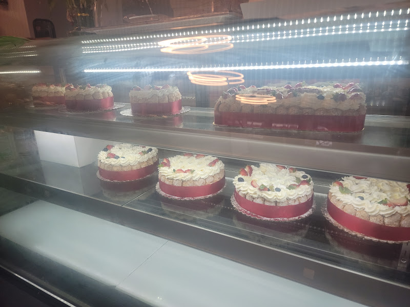 Ladyfingers cakes