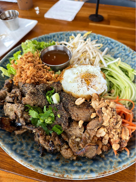 LES BA'GET Vietnamese Cafe 3